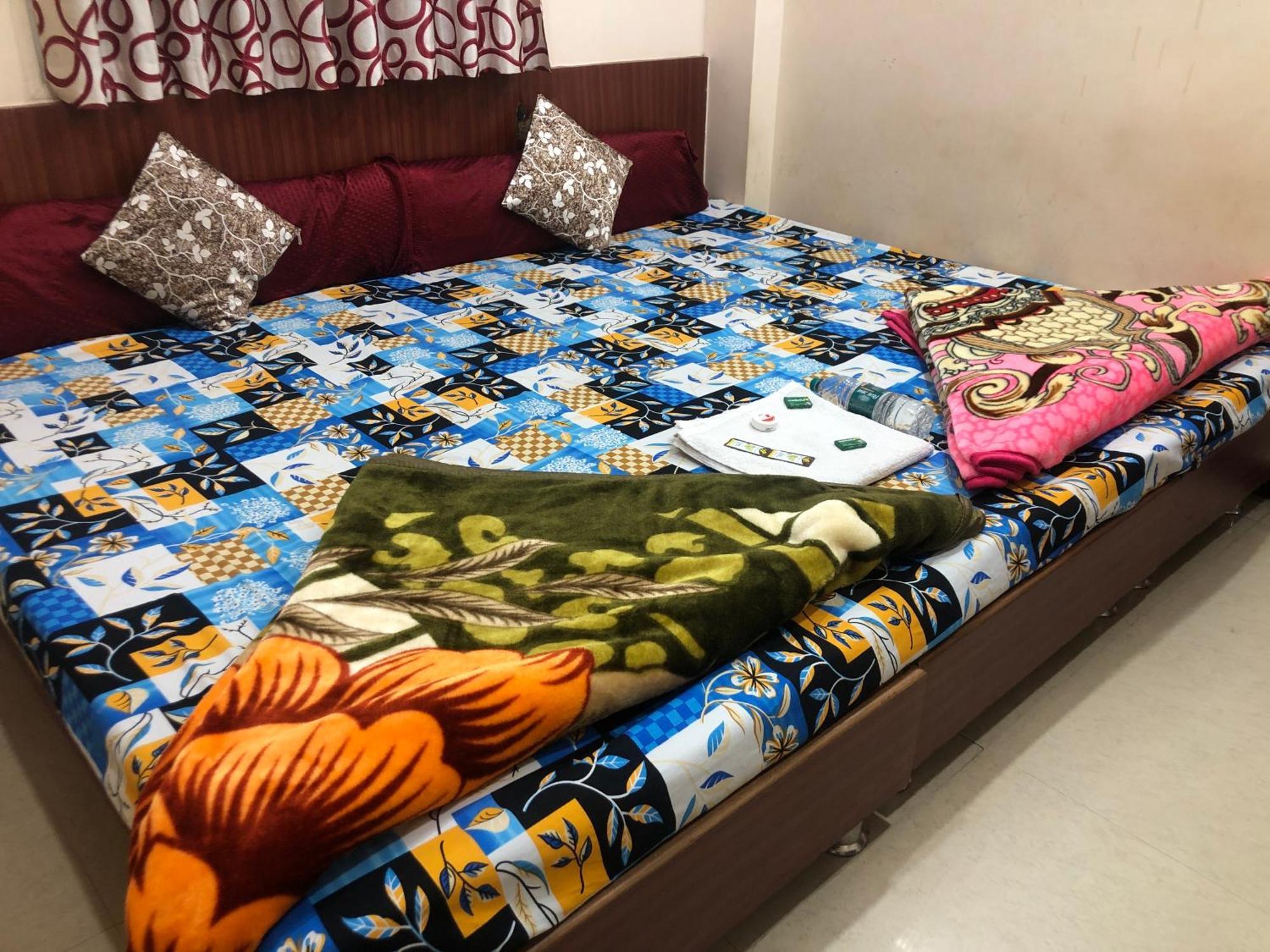 New Yanti Guest House Ujjain Zewnętrze zdjęcie